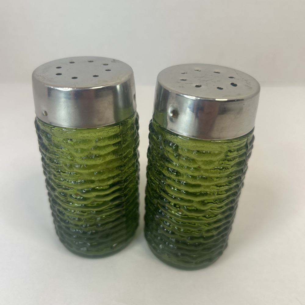 VTG Set of MCM Green Avocado Glass Anchor Hocking salt and pepper shakers